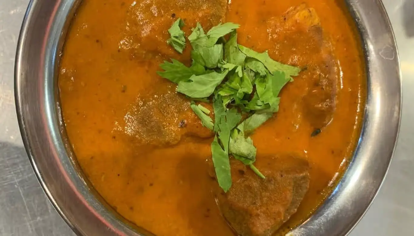 Lamb Vindaloo at Nosh Cafe Edmonton - Spicy Indian Curry
